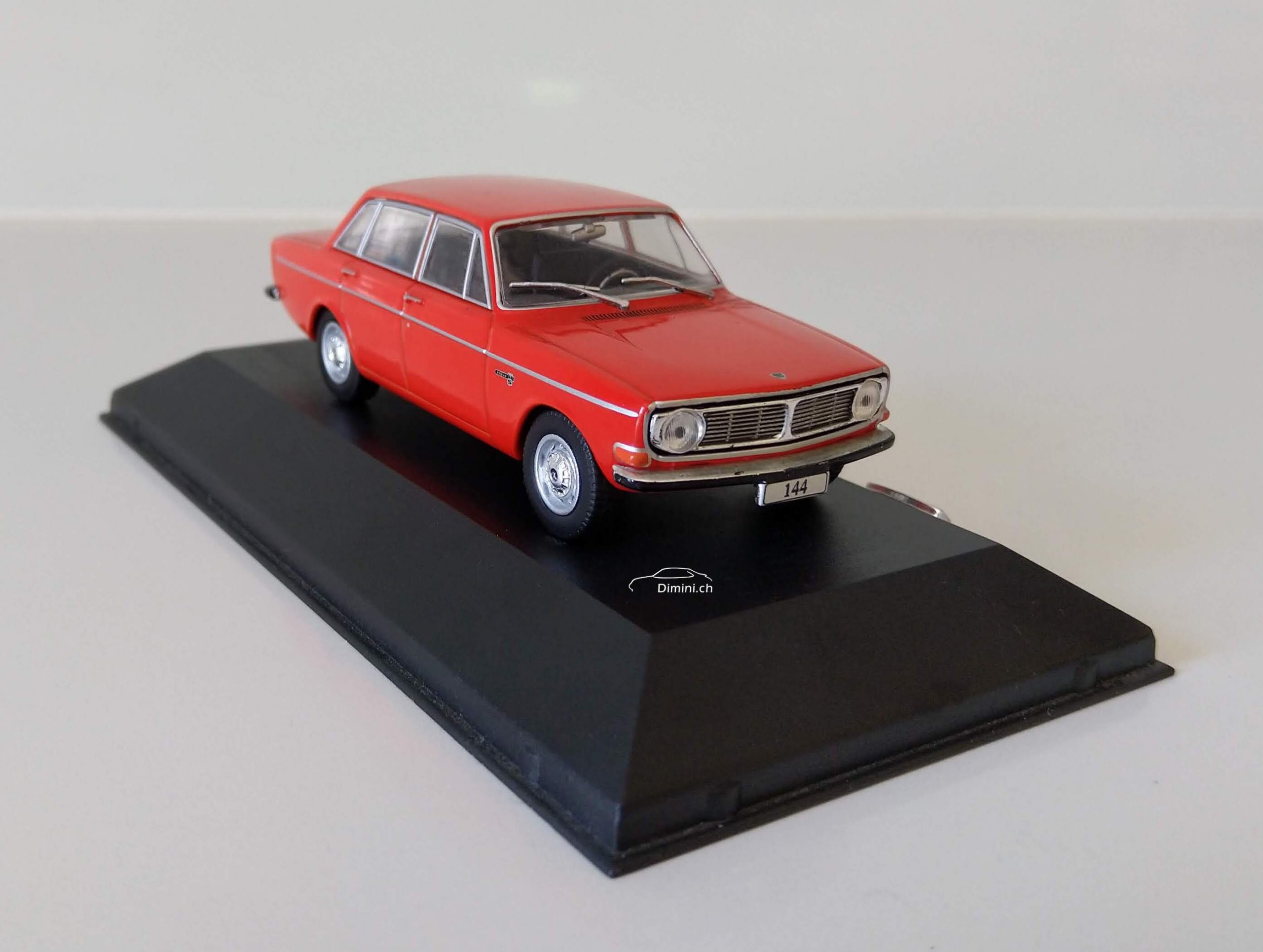 Volvo 144 - Image 7